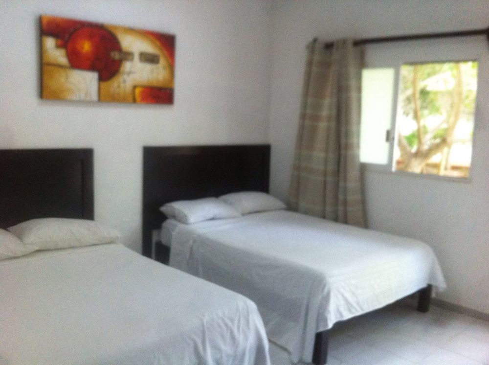 Hotel 41 Valladolid Екстер'єр фото