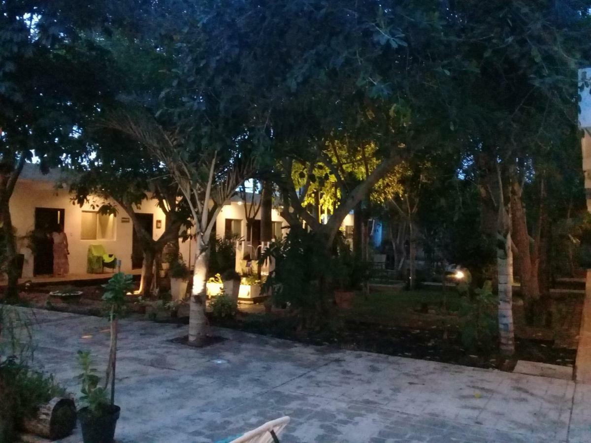 Hotel 41 Valladolid Екстер'єр фото