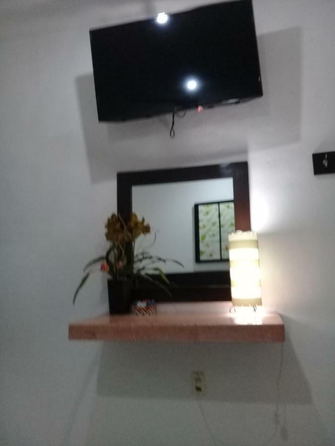 Hotel 41 Valladolid Екстер'єр фото